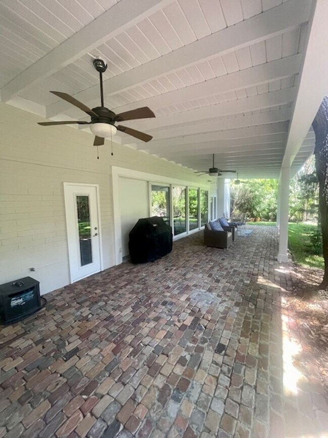 Building Photo - Hidden Winter Park Oasis