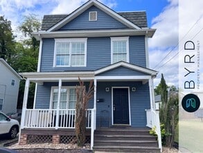 Building Photo - 115 E 14th St