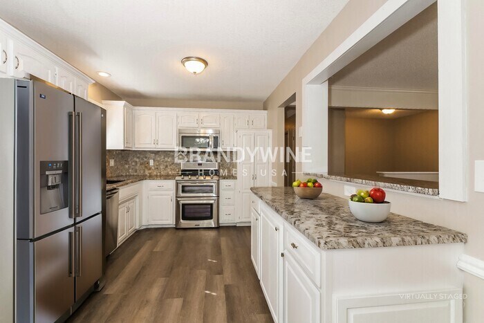 Building Photo - 6623 NW Sioux Dr