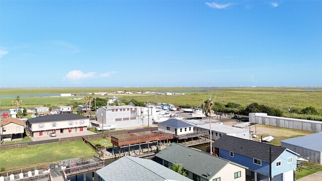 Building Photo - 219 Leeward Way