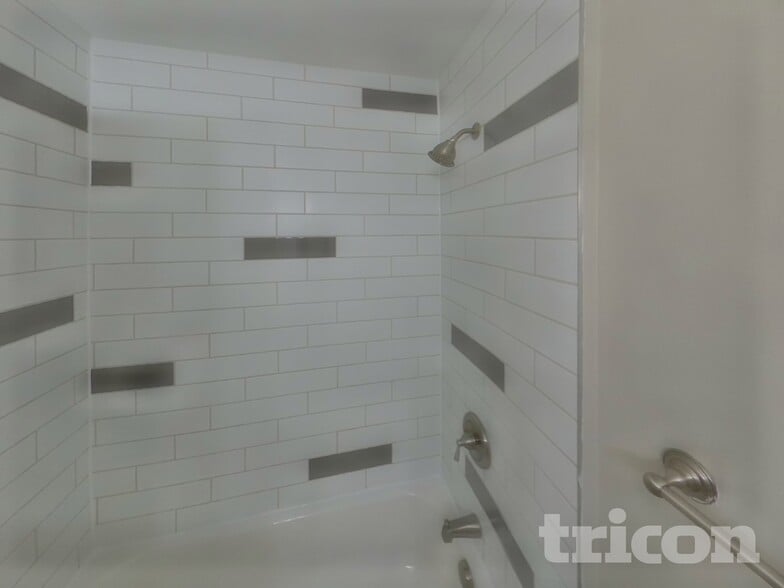 Building Photo - 1228 N Chelton Rd