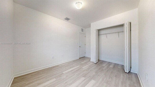 Building Photo - 388 NW 12th Pl