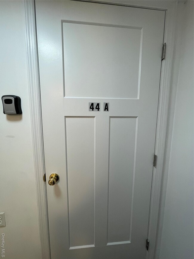 Building Photo - 44 E Market St