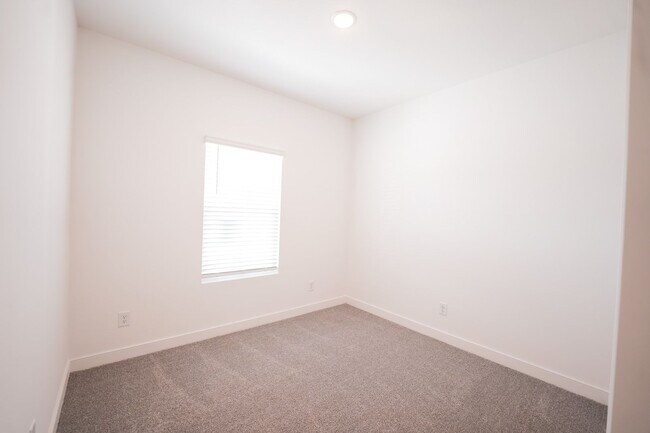 Building Photo - Coming Available!