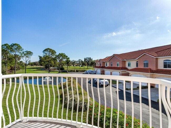 Building Photo - 6302 Vista Verde Dr W