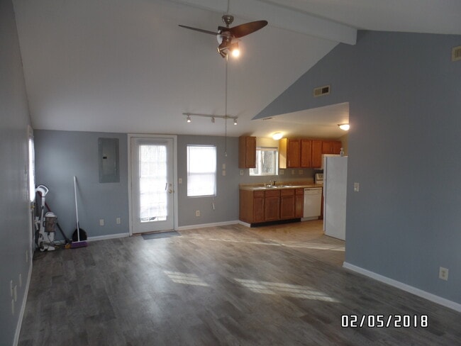 Building Photo - One bedroom home,.Green Township, pet friendly