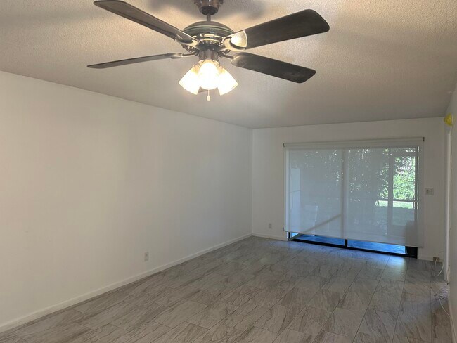 Building Photo - 3130 Millwood Terrace