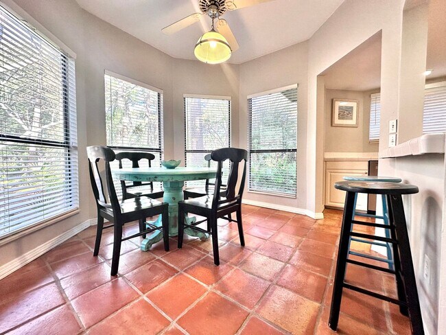 Building Photo - Fully furnished 2-Bedroom, 2-Bath Lakefront Cottage in Sandestin Resort available for Long Term R...