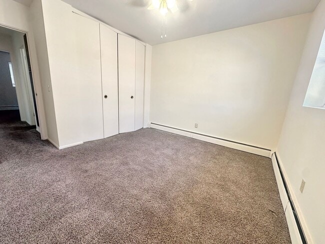 Building Photo - 2839 S Burdick St