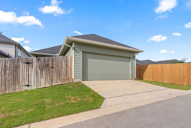 Building Photo - Beautiful 3 bedroom, 2 bathroom home in Hutto!!!