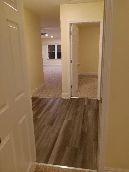 Building Photo - 484 Western Ave