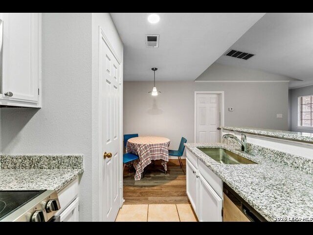 Building Photo - 4803 Hamilton Wolfe