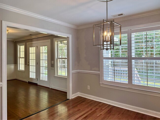 Building Photo - 3721 Stillwood Dr