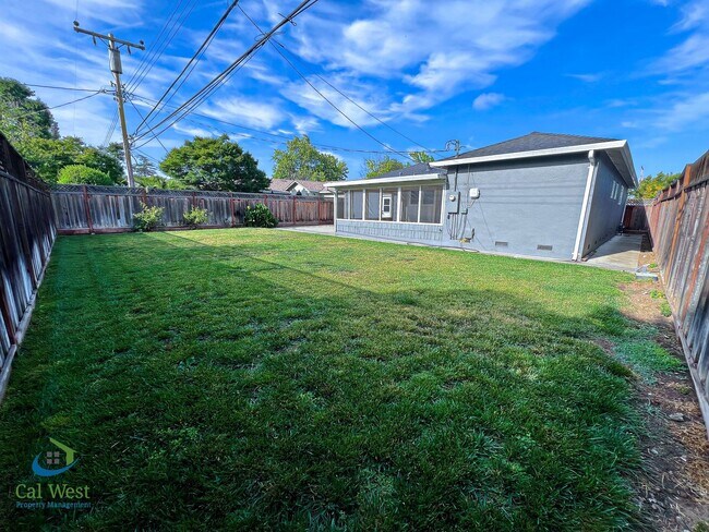 Building Photo - $4,750 - Beautiful 3 Bed/2 Bath in Cambrian neighborhood-Pets possible with approval