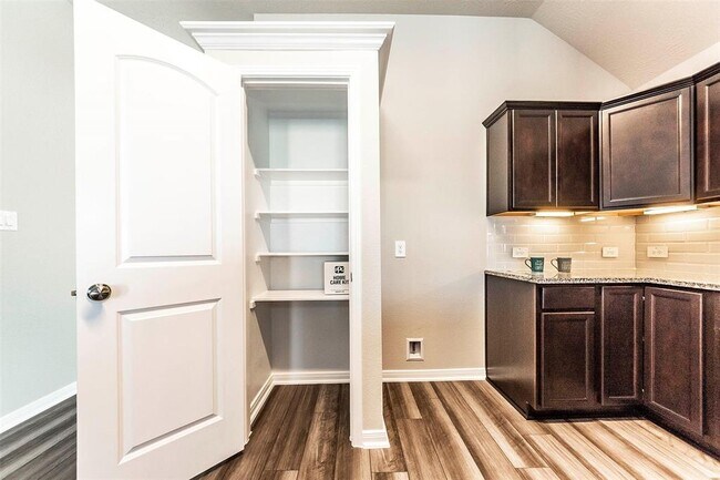Building Photo - 8224 Tourmaline Wy