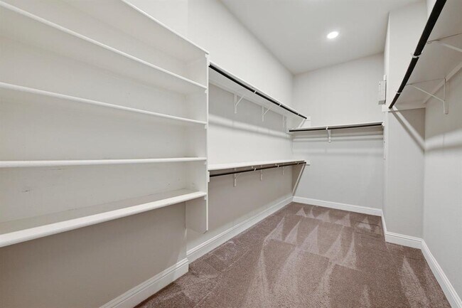 Building Photo - 7124 Calpe Dr