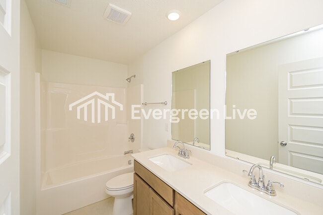 Building Photo - 15450 Alperton Rd