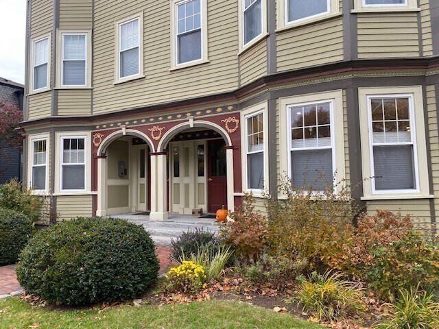 Building Photo - 85-87 Francis St