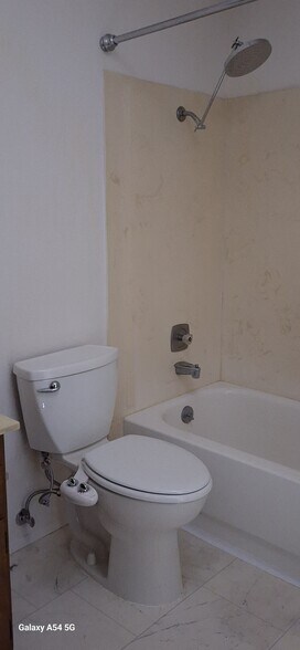 Building Photo - 310 S 174th Pl