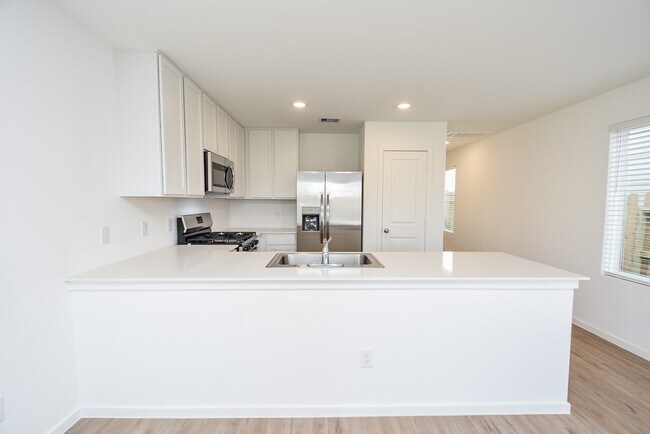 Building Photo - 21430 Carosella Dr