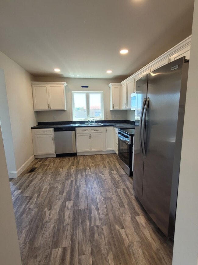 Building Photo - Newly renovated 2 Bedroom Townhome Gordonville