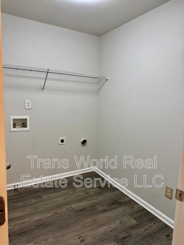 Building Photo - 2363 Jasmine Glen Dr