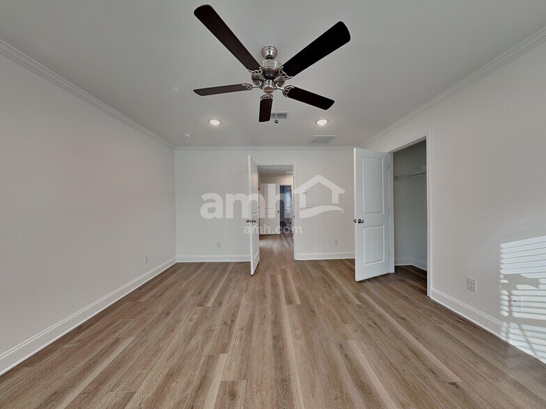 Building Photo - 1139 Livengood Wy