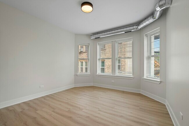 Building Photo - 432 S Maple Ave