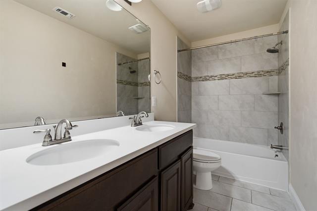 Building Photo - 2533 Gramercy Park Dr