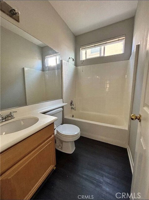 Building Photo - 3715 Club Rancho Dr