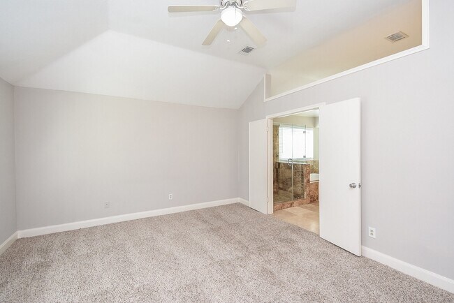 Building Photo - 3030 Great Lakes Ave