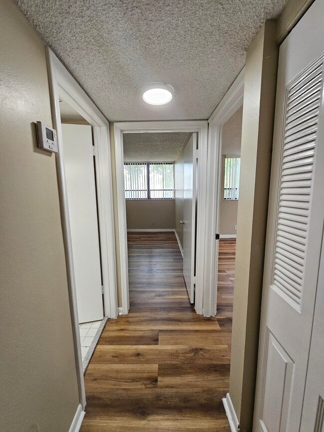 Building Photo - 1900 N Congress Ave