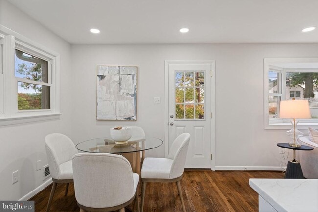 Building Photo - 2711 Groveton St