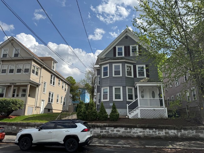 Primary Photo - 130 S Elm St