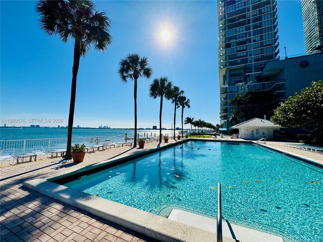 Building Photo - 3301 NE 5th Ave