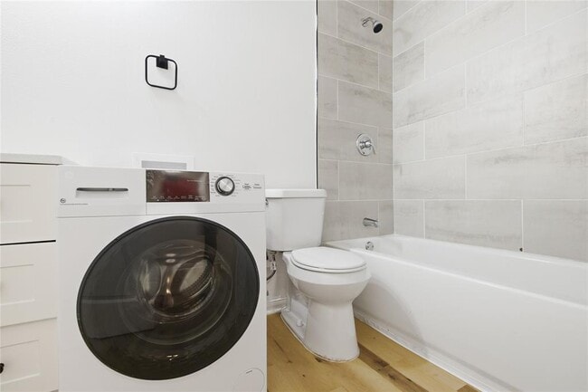 Building Photo - 2705 Windswept Cove