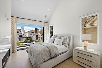 Building Photo - 509 Carnation Ave