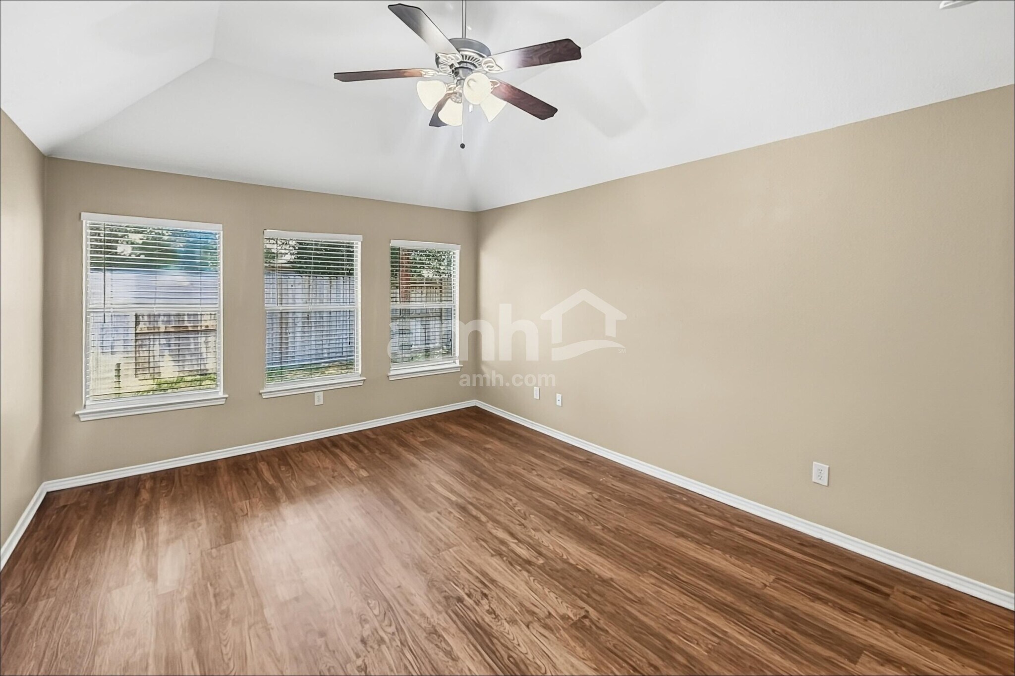 Building Photo - 2411 Morgan Ridge Ln