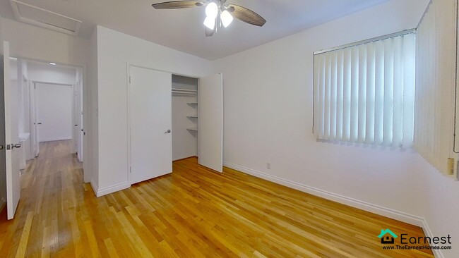 Building Photo - Bright 3-Bedroom + 2-Bathroom Home in Vall...