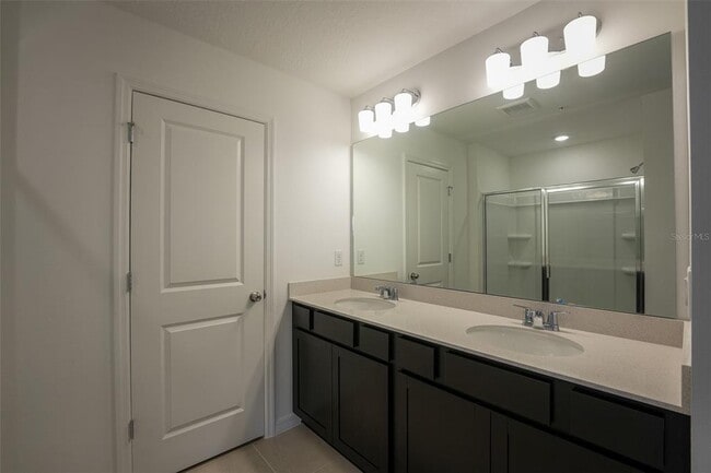 Building Photo - 4565 ORCHARD VIEW Aly
