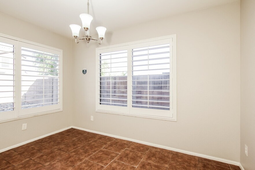 Building Photo - 12634 W Pasadena Ave