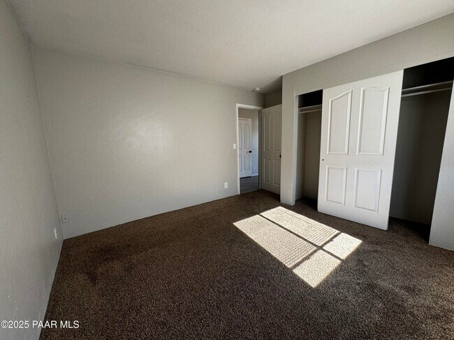 Building Photo - 3260 N Greg Dr