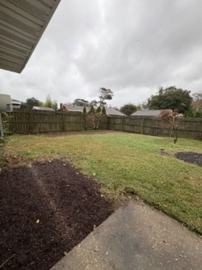 Building Photo - Rudee Heights