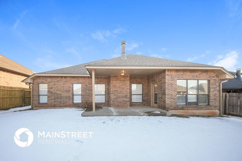 Building Photo - 17029 Woodvine Dr