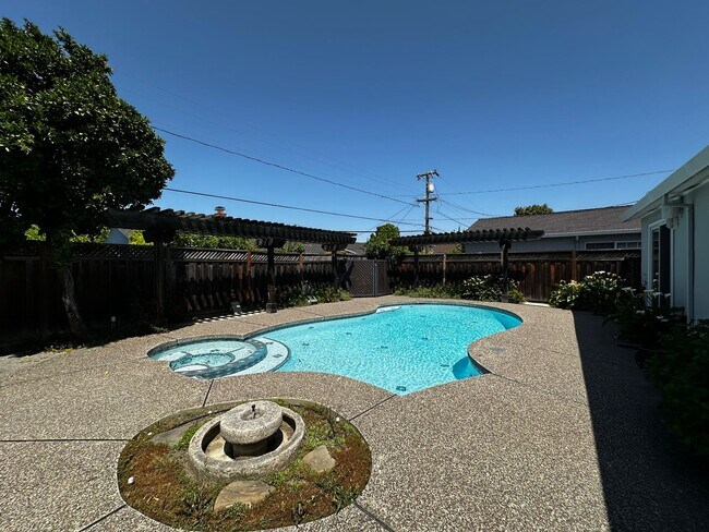 Building Photo - West SJ Beauty, Pool & Spa, 2 bed, 2 bath, 2 car garage single family home available soon!