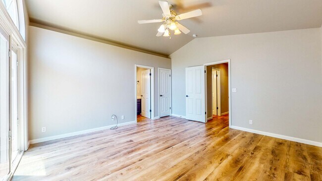 Building Photo - 2014 Tablerock Ct