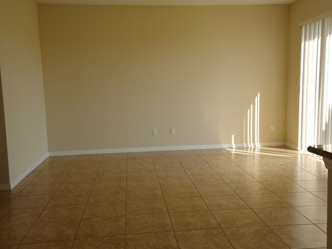 Building Photo - Tuscany Preserve-453 Cinnamon Drive Kissimmee, FL 34759