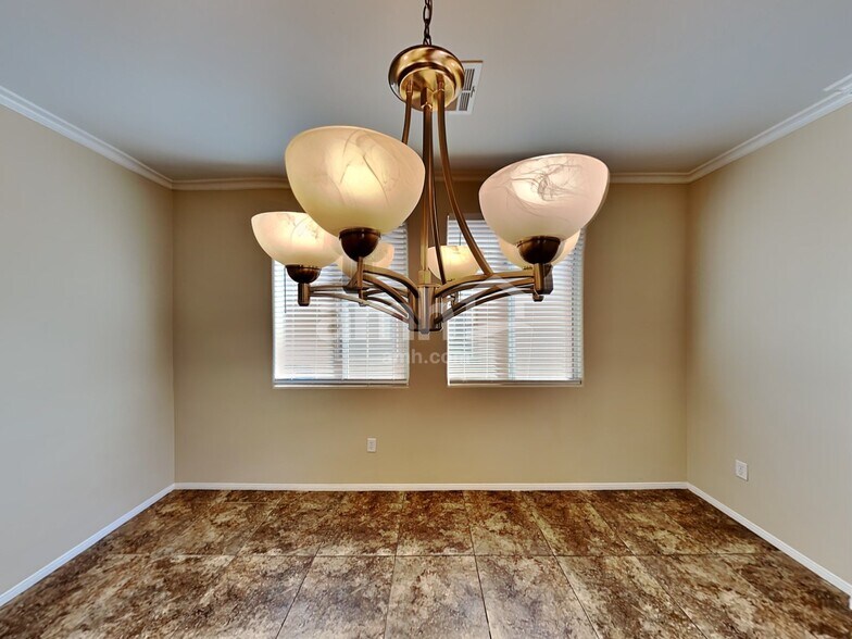 Building Photo - 7585 Engleberg Ave