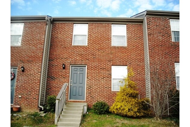 Building Photo - 801-823 Orange Blossom Dr