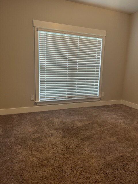 Building Photo - 14741 Greenleaf Dr